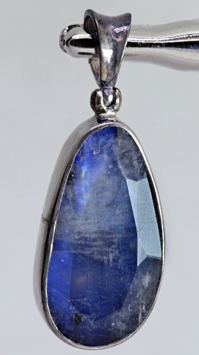 Labradoritt, mørk blå, sølvanheng