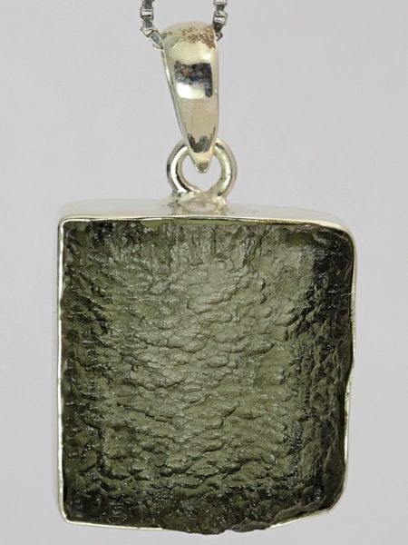 Hovedbilde Moldavitt fra Chlum, Tsjekkia, sølvanheng, 4,78 gram