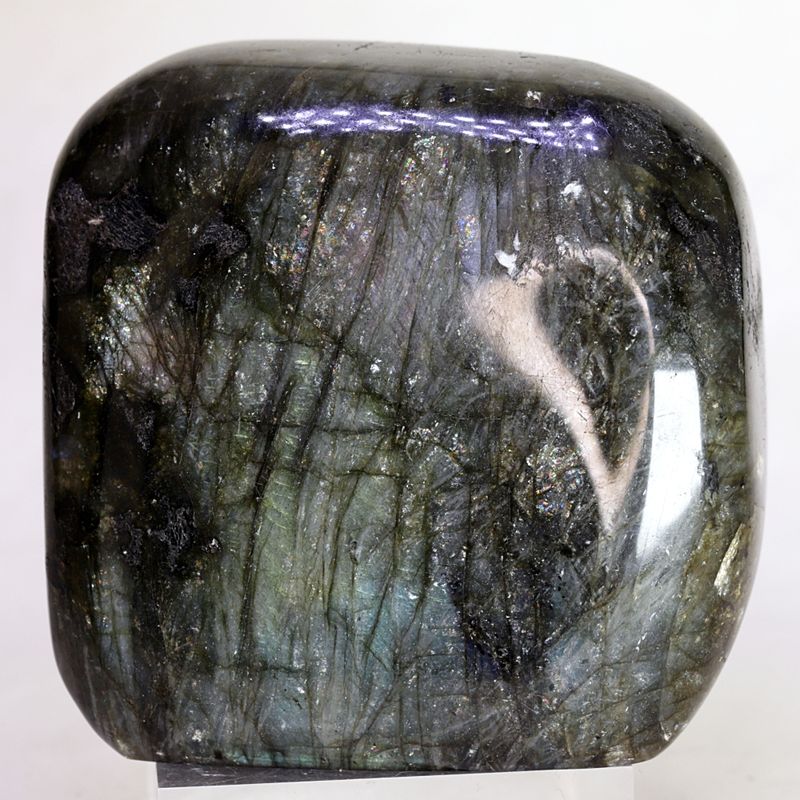 Labradoritt/spektrolitt, helslipt (labradorite, spectrolite)