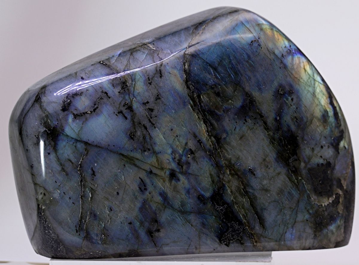 Labradoritt/spektrolitt, helslipt (labradorite, spectrolite)