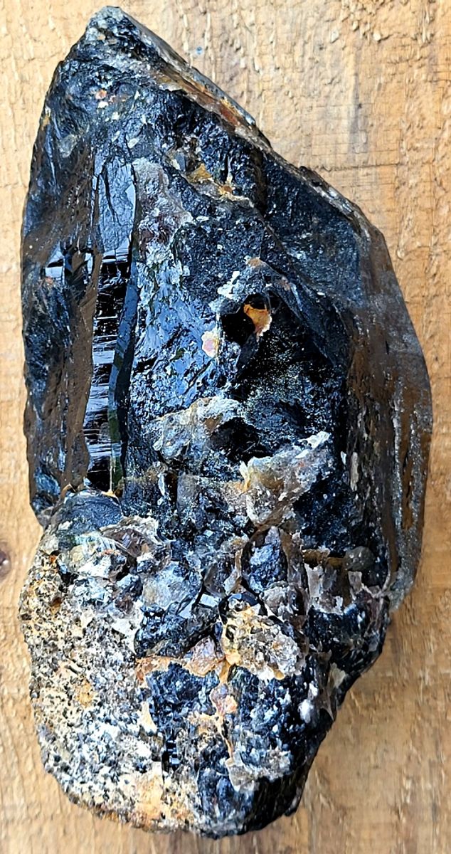 Røykkvarts/smoky quartz/morion, Vietnam