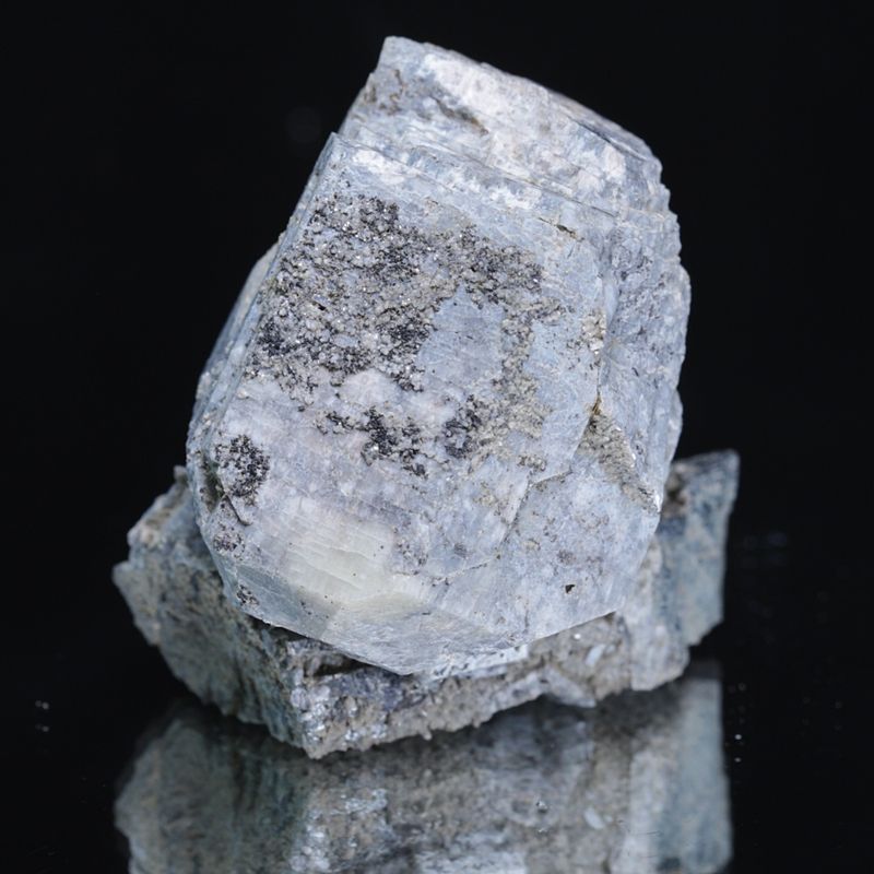 Hydroksylapatitt med hornblende, Oksøyekollen, Snarum