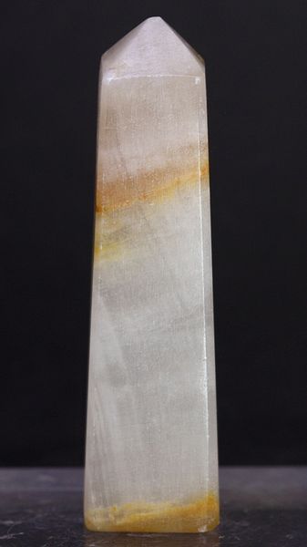 Hovedbilde Båndkalsitt, tårn, obelisk