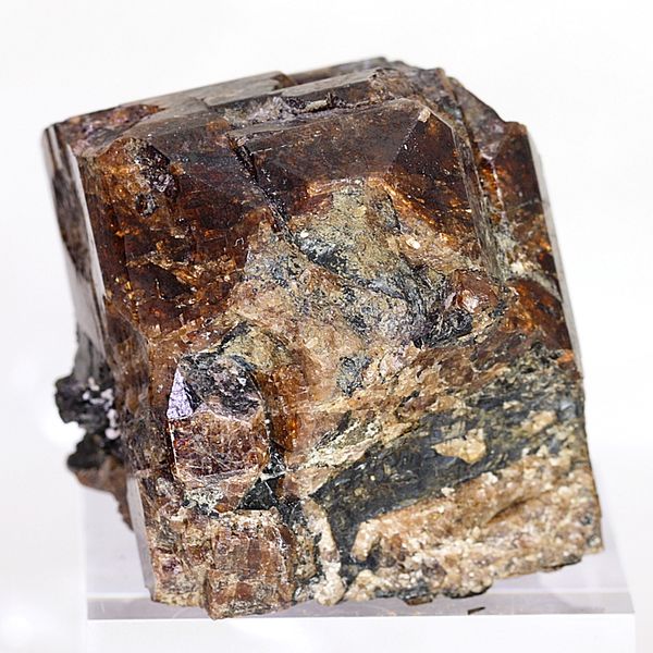 Hovedbilde Zirkonkrystall, Seiland, Finnmark